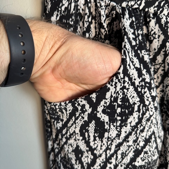 St. Tropez Pull-On Stretchy Wide Leg Pants Black + White Festival Aztec M - Picture 3 of 12